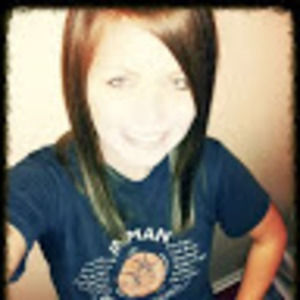 Meet your Posher, Courtney